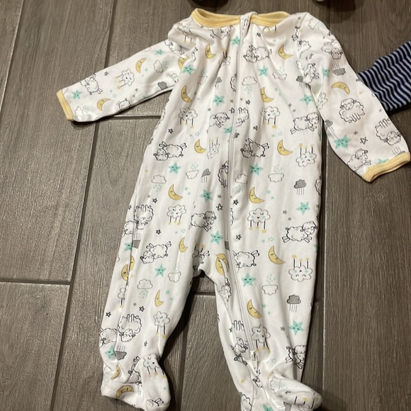Baby boy bundle - Picture 5 of 5